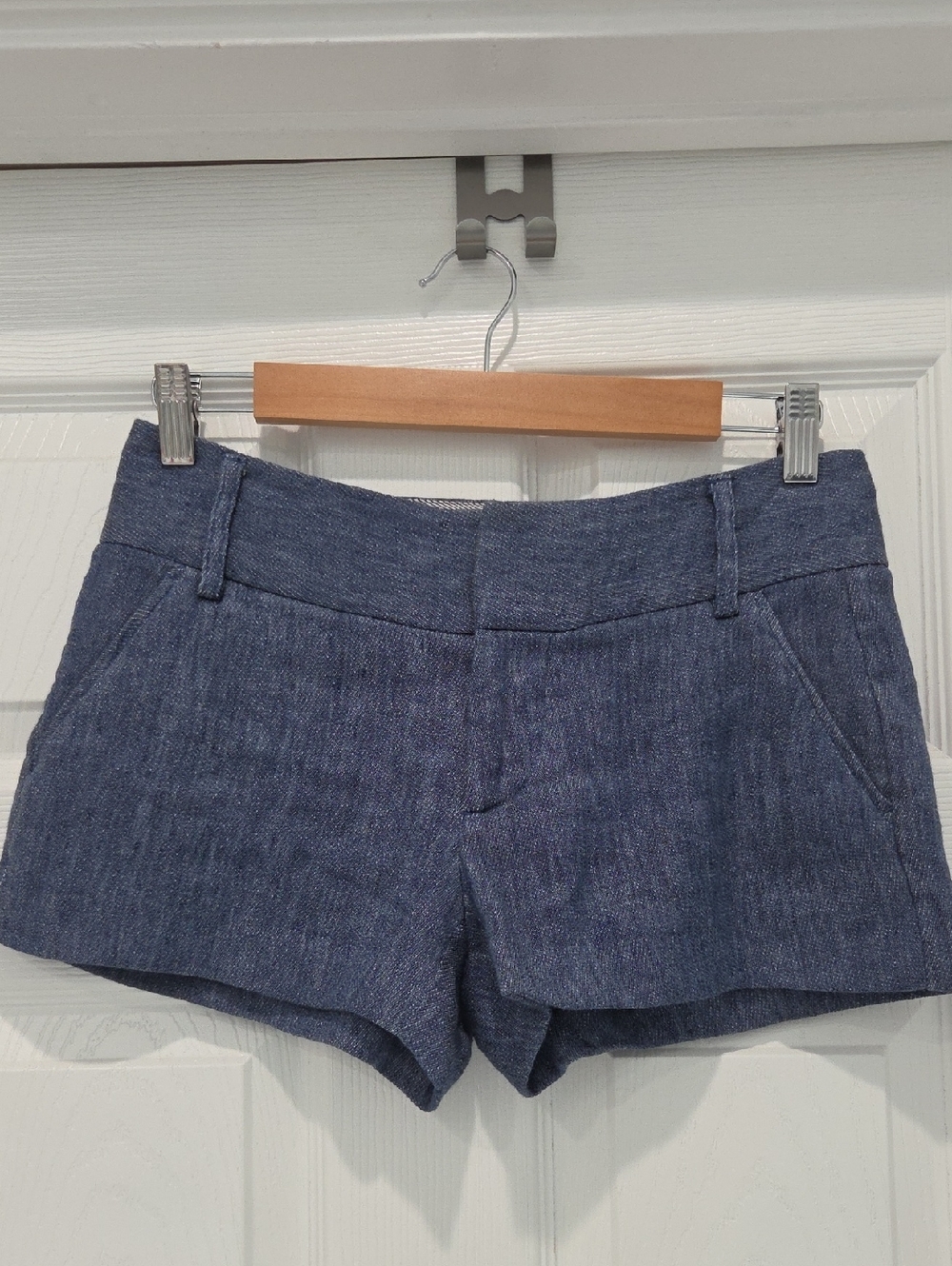 Alice + Olivia Blue Textured Cotton-Blend Shorts